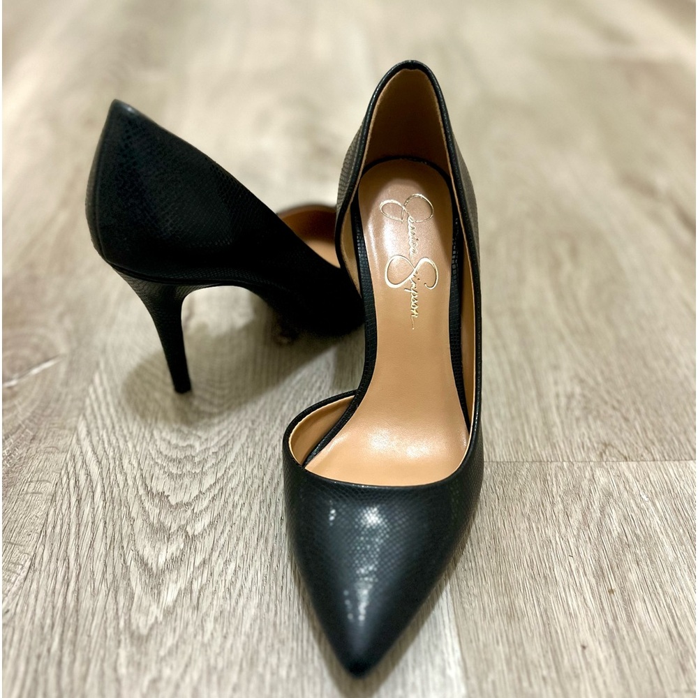 Jessica Simpson Heels - Picture 4 of 5